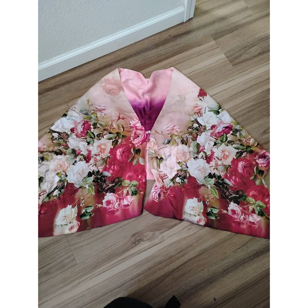 Satín Floral Multi Used Scarf,Shaul Or Blouse Multicolor
